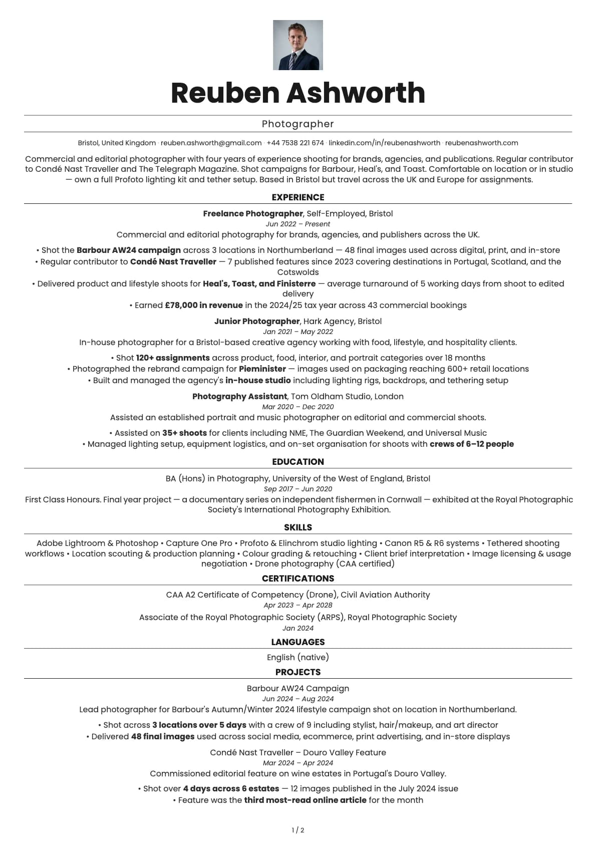 Photographer resume example